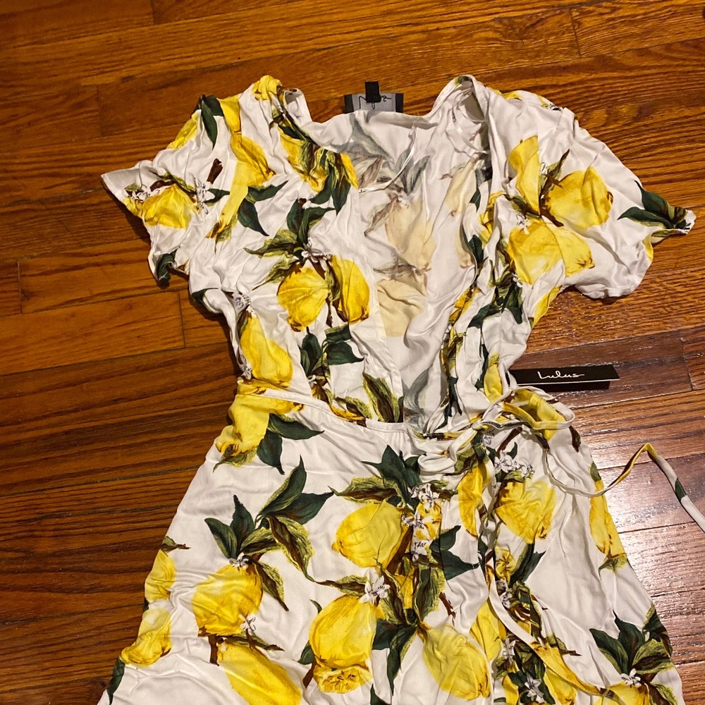 NWT Lulus Lemon Wrap Dress